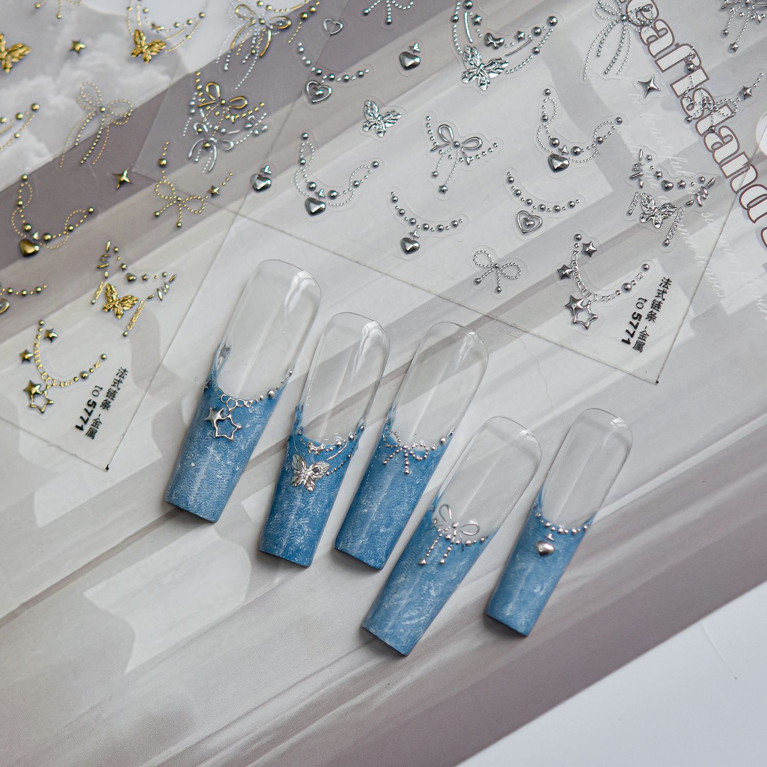 Exquisite Bow Metal Nail Stick - Gold Foil Flakes บทวิจารณ์และราคา